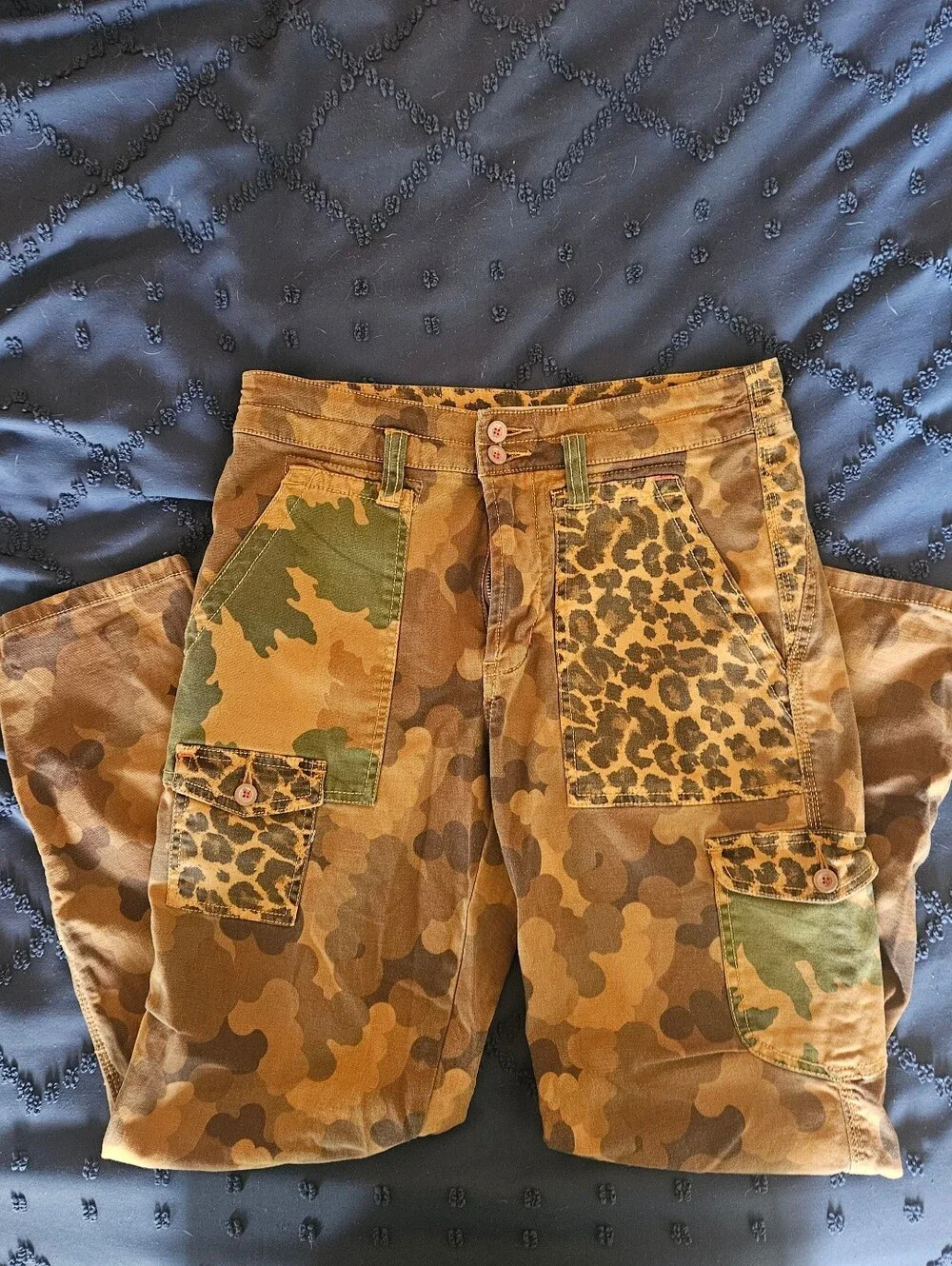 PILCRO Leopard Camo "The Wanderer" Pants 27 Anthropologie - Picture 1 of 9